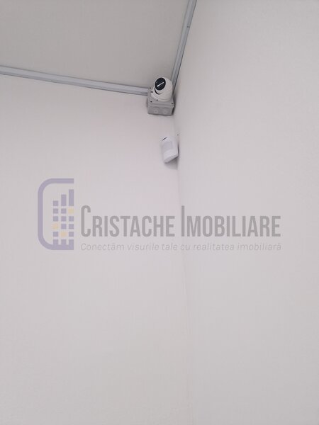 Spatiu comercial renovat si amenajat pentru a fi folosit ca o clinica medicala