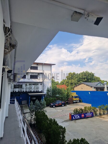 Spatiu comercial renovat si amenajat pentru a fi folosit ca o clinica medicala